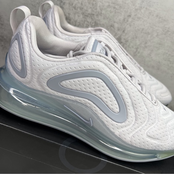 Nike Air Max 720 - Picture 11 of 15
